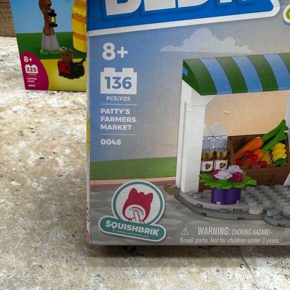 Bundle BLDR Adopt Me & Squishmallows Building Set Coffee Shop, Campsite, Market - Picture 5 of 8